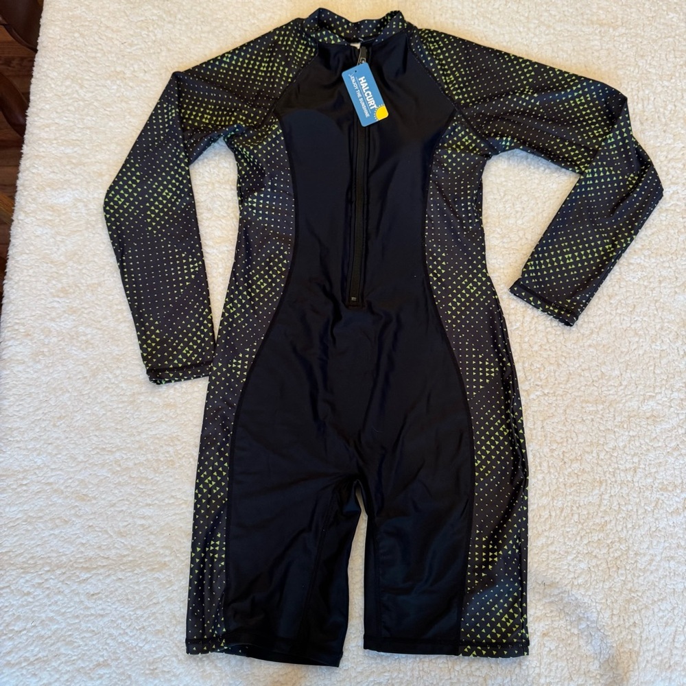 Halcurt‎ Women's Boyleg One Piece Rash Guard with Built in Bra Zip Front UPF50+